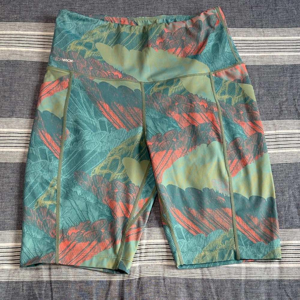 EMS Techwick Biker Shorts with Pockets. Women’s Large. Eastern Mountain Sports.